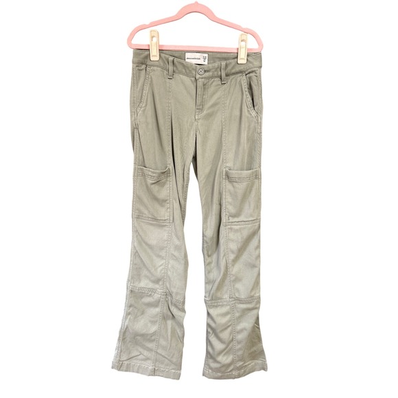 Abercrombie Kids Olive Green Cargo Pants Girls Youth Utility Pockets 11/12 Long - Picture 1 of 3